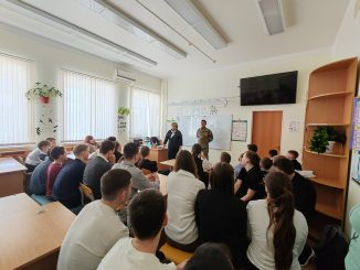 4uojzXkejK6oZlW6u3aARdm2cXn5wi1yMv26